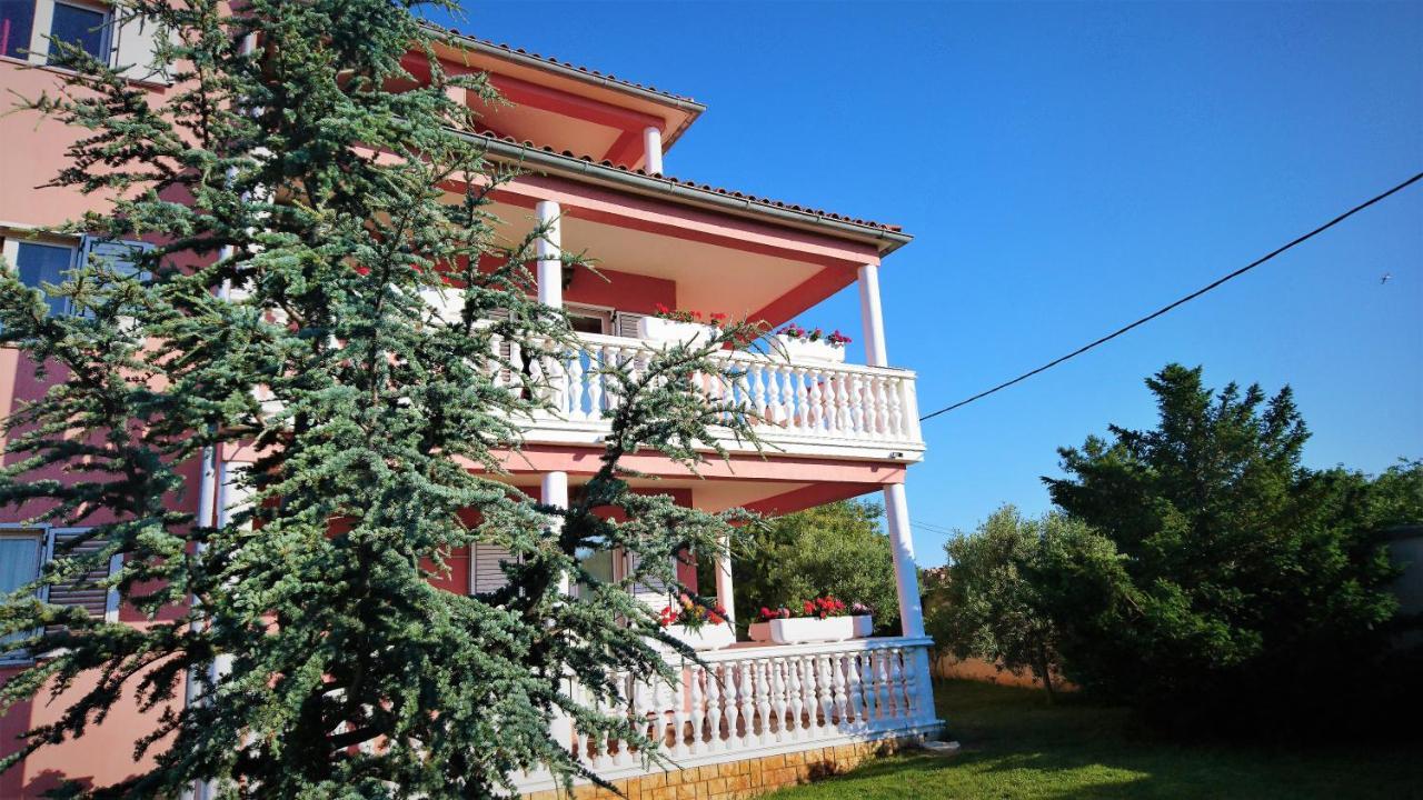 Apartments Volme Баньоле Екстериор снимка
